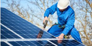 Installation Maintenance Panneaux Solaires Photovoltaïques à Neuvecelle